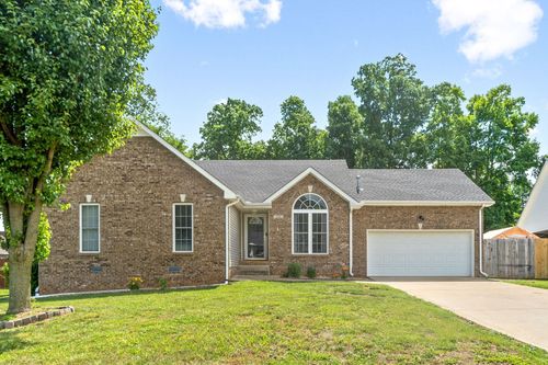 1576 Barrywood Cir W, Clarksville, TN, 37042-8553 | Card Image