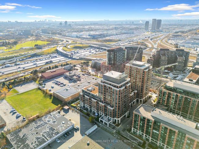312 - 31 Tippett Rd, Condo with 2 bedrooms, 2 bathrooms and null parking in Toronto ON | Image 39