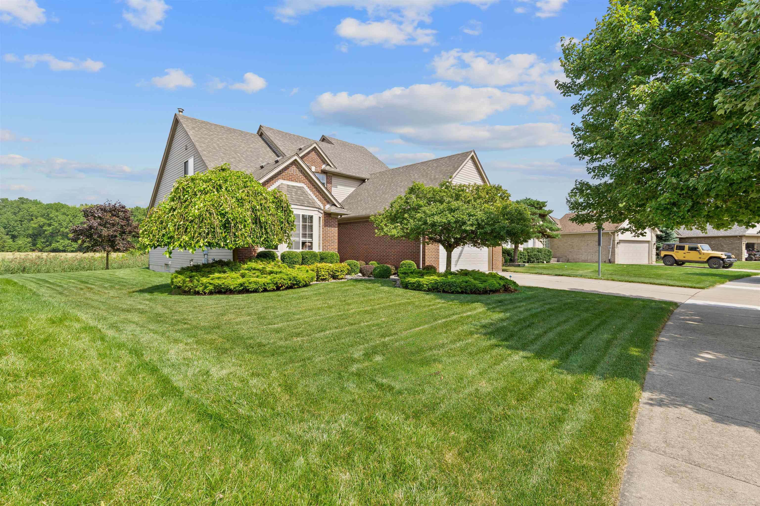 Fox Pointe Dr, New Baltimore, MI 48047