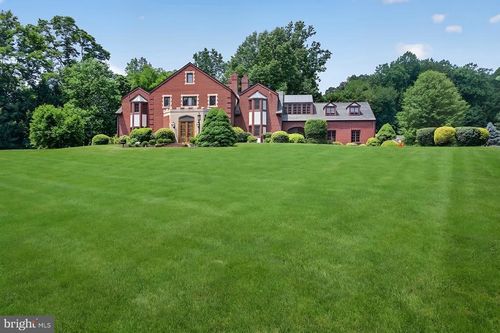2415 Chester Springs Rd, CHESTER SPRINGS, PA, 19425-3711 | Card Image