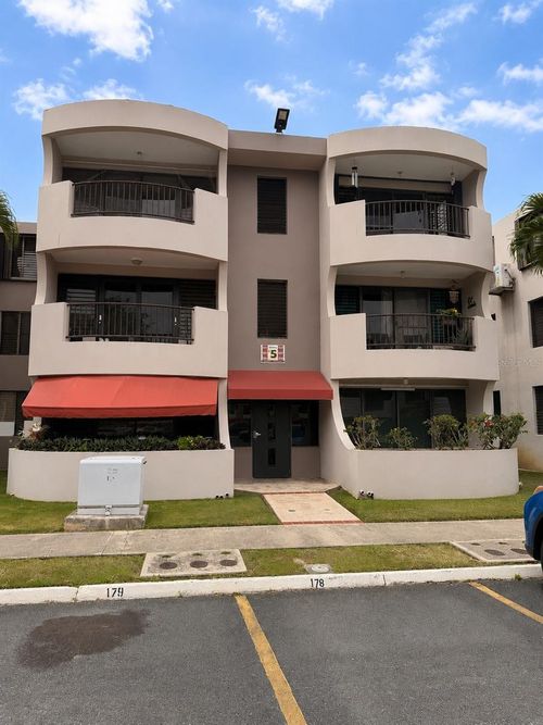 5-32-200 Calle 535, CAROLINA, PR, 00985-2306 | Card Image