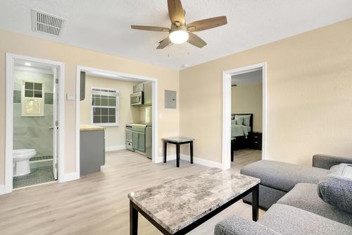 5-1001 S Federal Hwy, Lake Worth Beach, FL, 33460-5138 | Card Image
