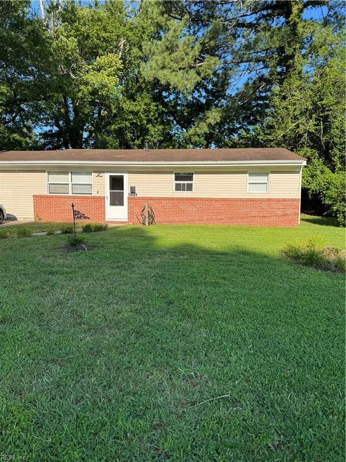 221 Remus Ln, Virginia Beach, VA, 23452-4231 | Card Image