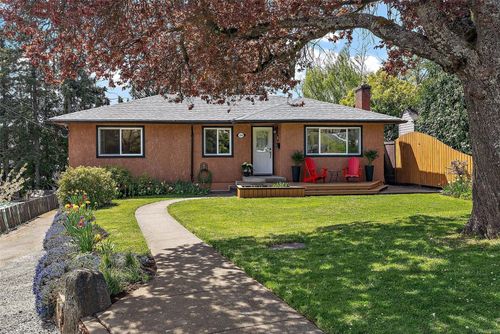 1094 Gosper Cres, Esquimalt, BC, V9A4J3 | Card Image