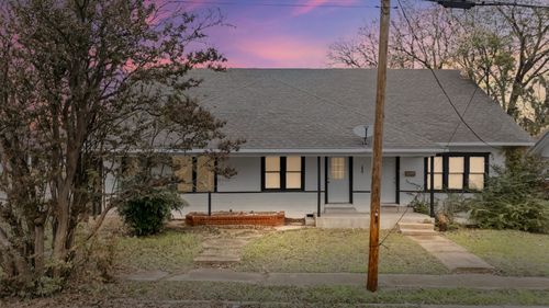 1406 Sycamore St, Commerce, TX, 75428-2572 | Card Image