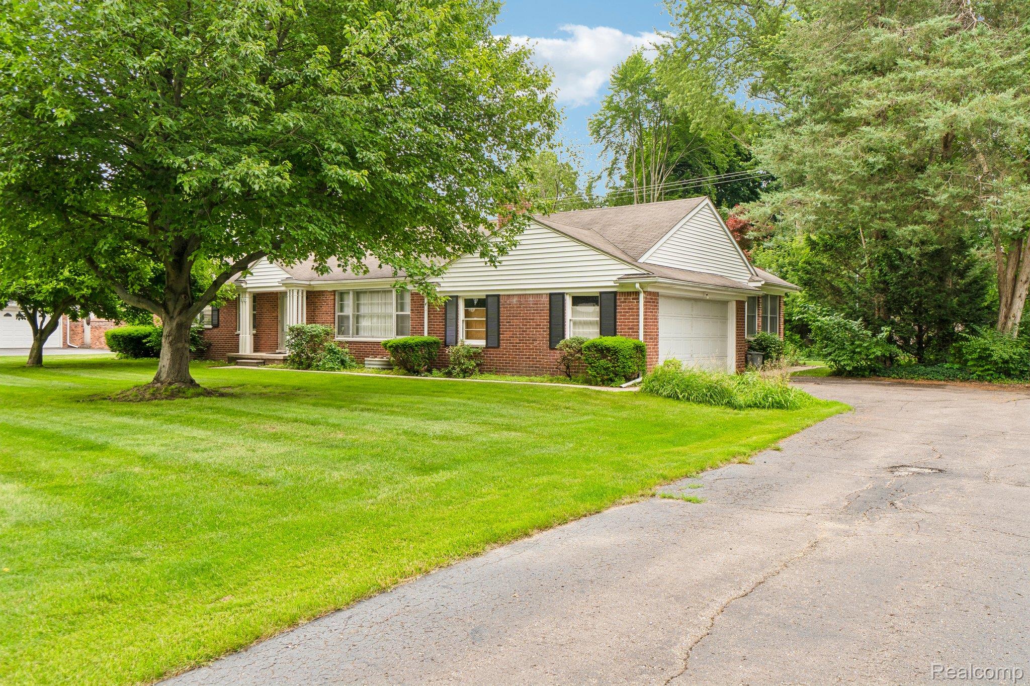 Residential in Bloomfield Hills