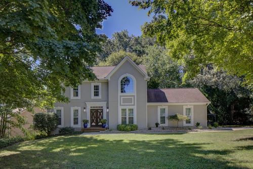 235 Saint Martins Dr Se, Mableton, GA, 30126-1966 | Card Image