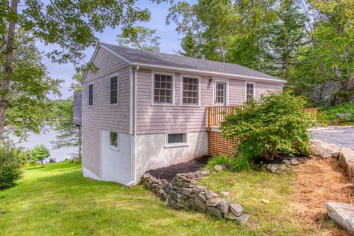 672 Ocean Point Road, Boothbay, ME, 04544 | Card Image