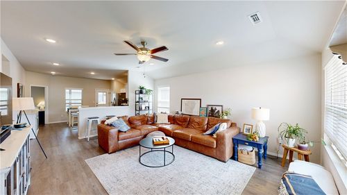 1066 E Sparrow Cir, Fayetteville, AR, 72701-3192 | Card Image