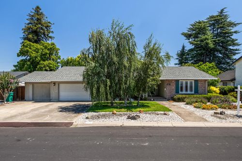 4223 Riviera Dr, Stockton, CA, 95204-1115 | Card Image