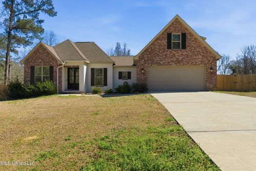 210 W Black Creek Rd, Sumrall, MS, 39482-3894 | Card Image