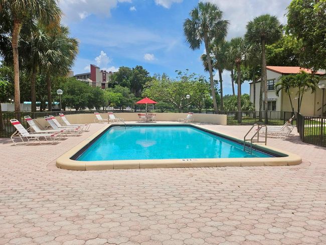 APT-112 - 2304 S Cypress Bend Dr, Condo with 1 bedrooms, 2 bathrooms and null parking in Pompano Beach FL | Image 26
