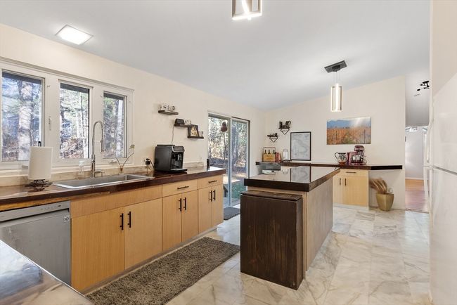 15 Holiday Rd, House other with 3 bedrooms, 2 bathrooms and 6 parking in Wayland MA | Image 10