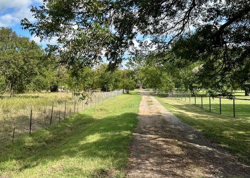 1662 County Road 5035, Leonard, TX, 75452-3642 | Card Image