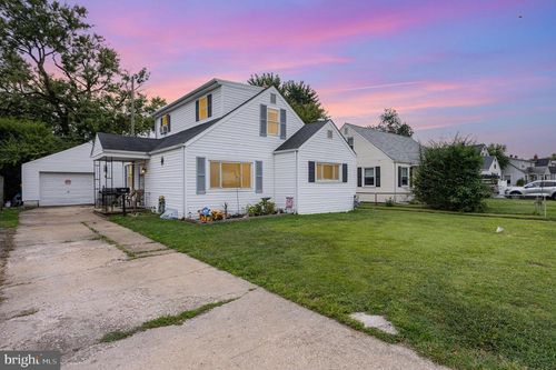 8119 Cornwall Rd, DUNDALK, MD, 21222-6007 | Card Image