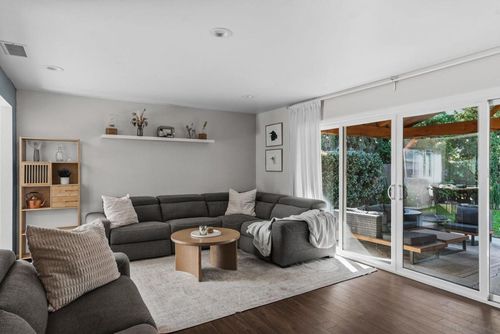 6652 Archwood Ave, San Diego, CA, 92120-2401 | Card Image