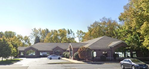 345 E Ash Ave, Decatur, IL, 62526-6137 | Card Image