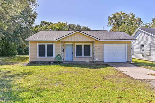 1007 Plum St, La Marque, TX, 77568-5731 | Card Image