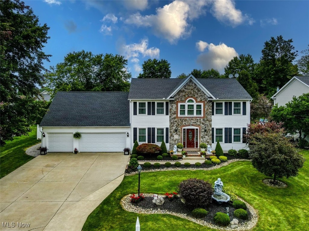 Briarwood Ct, Ashtabula, OH 44004