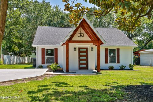 233 W Park St, Alamo, TN, 38001-1618 | Card Image