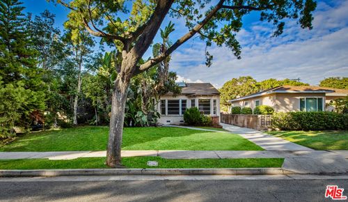 3017 Virginia Ave, Santa Monica, CA, 90404-5032 | Card Image