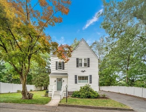 3 Highet Ave, Woburn, MA, 01801-2407 | Card Image