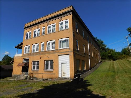 28 Broadway St, Langeloth, PA, 15054-1122 | Card Image