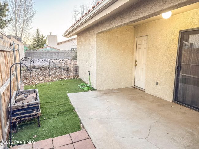 Patio Sideyard | Image 22