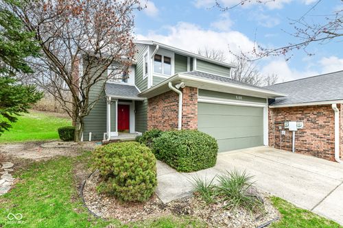 8188 Foxchase Cir, Indianapolis, IN, 46256-4807 | Card Image
