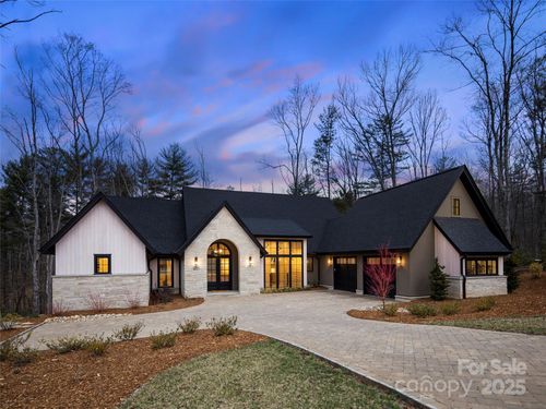 205 Kelmscott Ln, Asheville, NC, 28803-0387 | Card Image