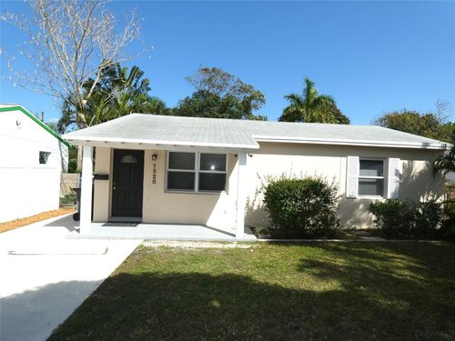 1528 Nw 1st Ave, Fort Lauderdale, FL, 33311-5546 | Card Image