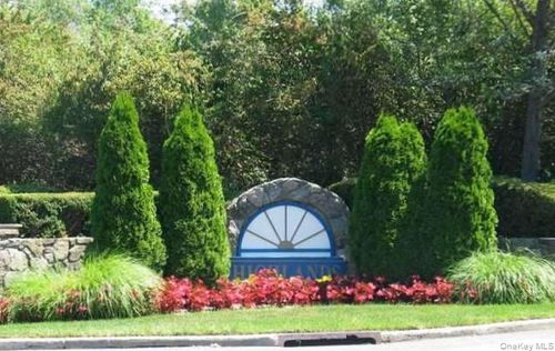 117 Leeward Ln, Port Jefferson, NY, 11777-2308 | Card Image