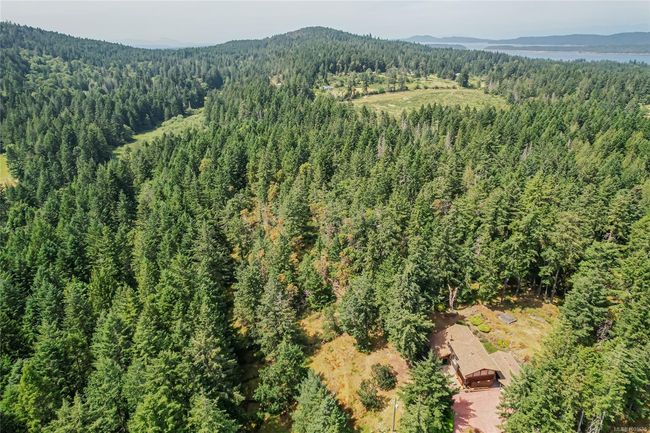 410 Langs Rd, House other with 3 bedrooms, 3 bathrooms and 5 parking in Salt Spring BC | Image 39