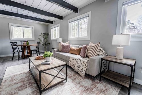 12 Old Lantern Rd, Hillsborough, NH, 03244-4926 | Card Image