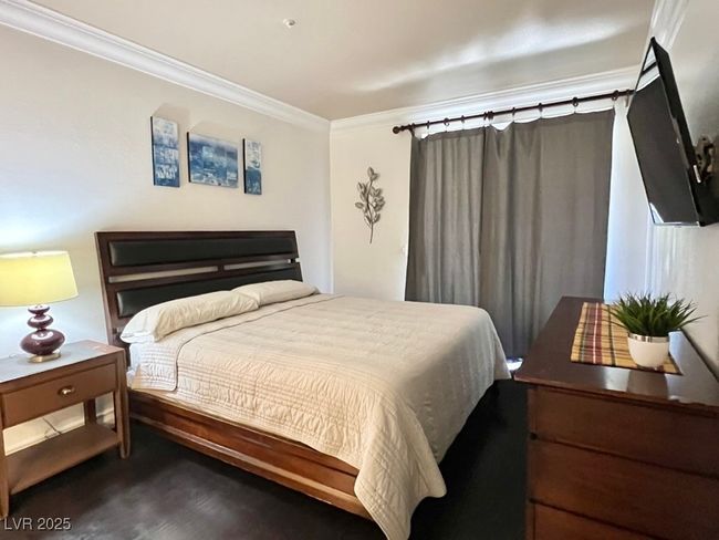 UNIT-121 - 210 E Flamingo Rd, Condo with 2 bedrooms, 2 bathrooms and null parking in Las Vegas NV | Image 7