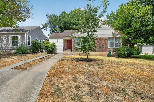 4216 Donnelly Ave, Fort Worth, TX, 76107-5504 | Card Image