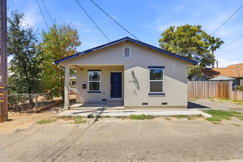 1218 Maple St, Marysville, CA, 95901-4719 | Card Image