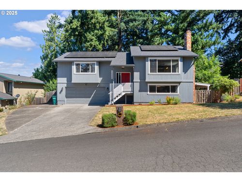 12245 Se Quietwoods St, Happy Valley, OR, 97086-9319 | Card Image