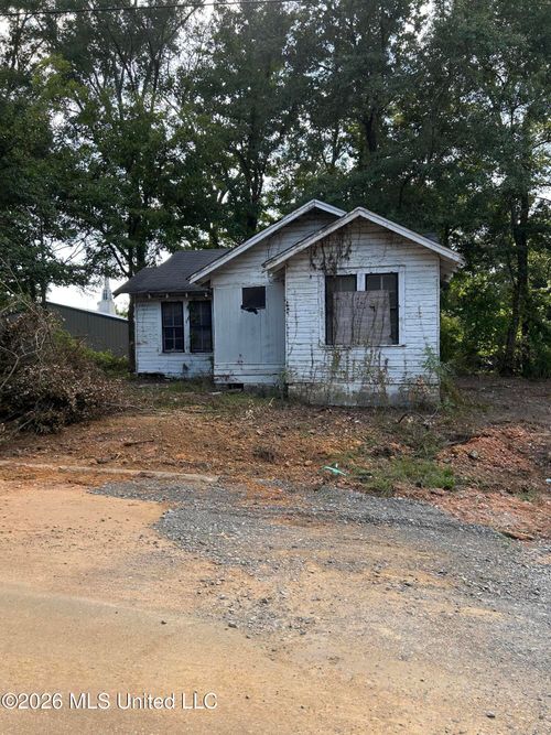 1536 Cc Bryant Dr, McComb, MS, 39648-5665 | Card Image