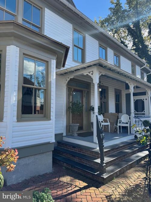 2-3 Royal St Se, LEESBURG, VA, 20175-3015 | Card Image