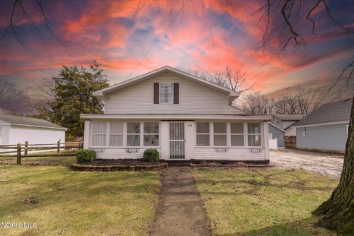 1944 Ashcroft Dr, Oregon, OH, 43616-4579 | Card Image