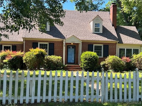 12400 Buckingham St, Chester, VA, 23831-4221 | Card Image