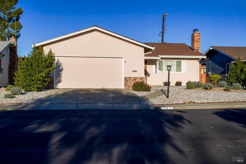 192 Carlsbad Circle, Vacaville, CA, 95687 | Card Image
