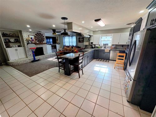 1217 E Warren St, Brownfield, TX, 79316-6639 | Card Image