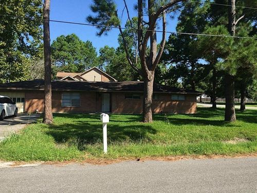 8208 Ash Rd, Texas City, TX, 77591-3235 | Card Image