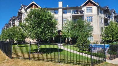 305 - 100 Lakeway Blvd, Condo with 2 bedrooms, 2 bathrooms and 2 parking in Sylvan Lake AB | Image 1