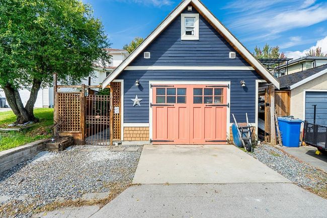 1716 7 Th Ave, House other with 3 bedrooms, 3 bathrooms and null parking in New Westminster BC | Image 34