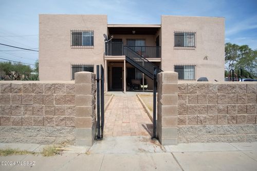 2464 N Balboa Ave, Tucson, AZ, 85705-4407 | Card Image