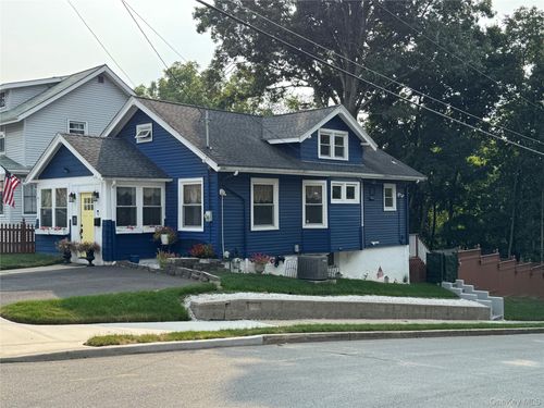 25 Lafayette Ave, Middletown, NY, 10940-4101 | Card Image