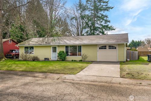 737 3rd Ave Ne, Pacific, WA, 98047-1210 | Card Image